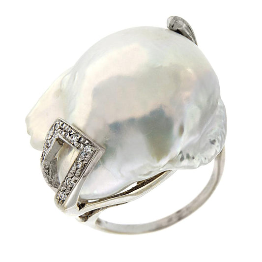 Anello con Perla Scaramazza 16.5/17 mm e Diamanti CT 0.04