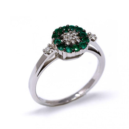 Anello a Forma di Margherita con Smeraldi e Diamanti