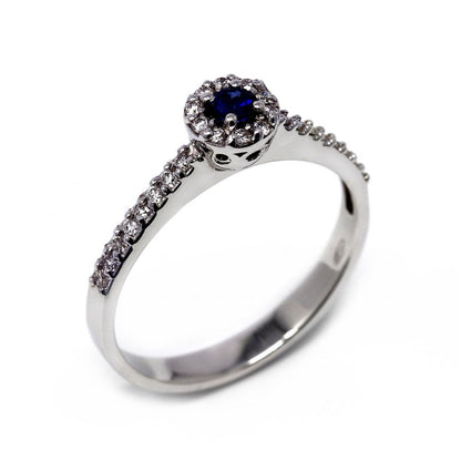 Anello tondo con Zaffiro CT 0.10e Diamanti Bianchi CT 0.22
