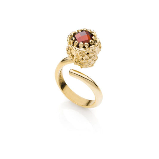Anello dorato con pietra rossa 2328