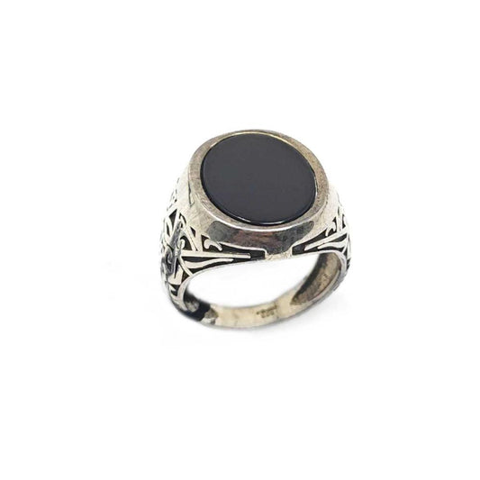 Anello Shevalier Ovale con Pietra Nera con Decoro in Argento 925 mis 16 Regolabile