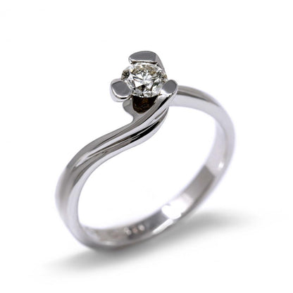 Anello Solitario a giro con Diamante CT 0.46