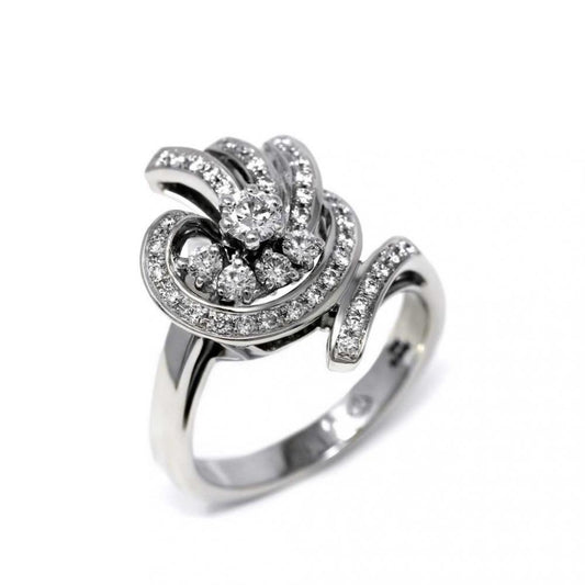 Anello Solitario Stilizzato CT 0.30 e 48 Diamanti Laterali CT 0.72