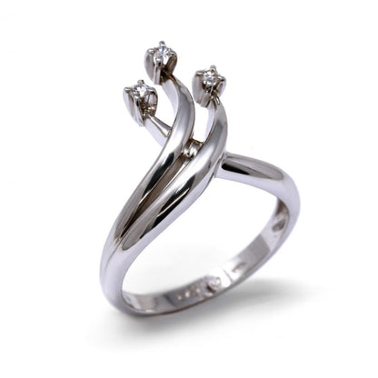 Anello Trilogy con Diamanti Bianchi CT 0.09