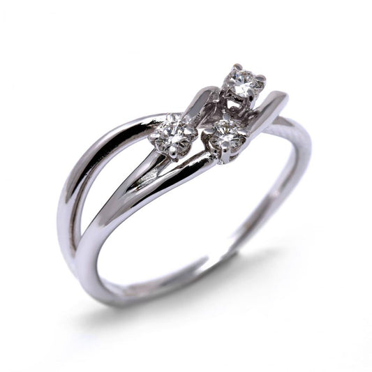 Trilogy ring with white diamonds CT 00:27