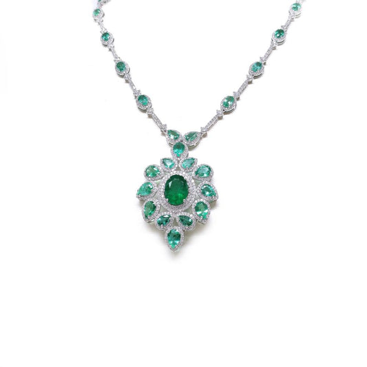 Girocollo con Smeraldi CT 13.80 e Diamanti CT 6.87 VVS2 F