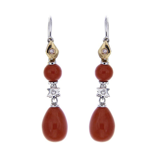 Orecchini con Corallo Moro a Goccia 9 mm con 4 Diamanti CT 0.06
