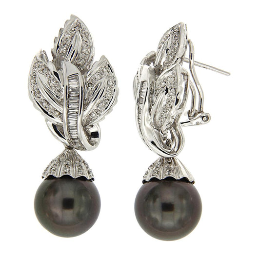 Orecchini con Diamanti CT 0.65 e Perla Tahiti 11/11,5 mm