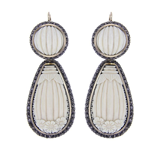 Orecchini Stile Antico Oro 9kt con 147 Diamanti Corone CT 2.86 e Avorio di Mammut
