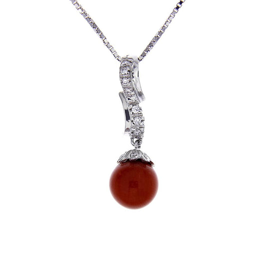 Pendente con Corallo Moro 8/8.5 mm con 10 Diamanti CT 0.10